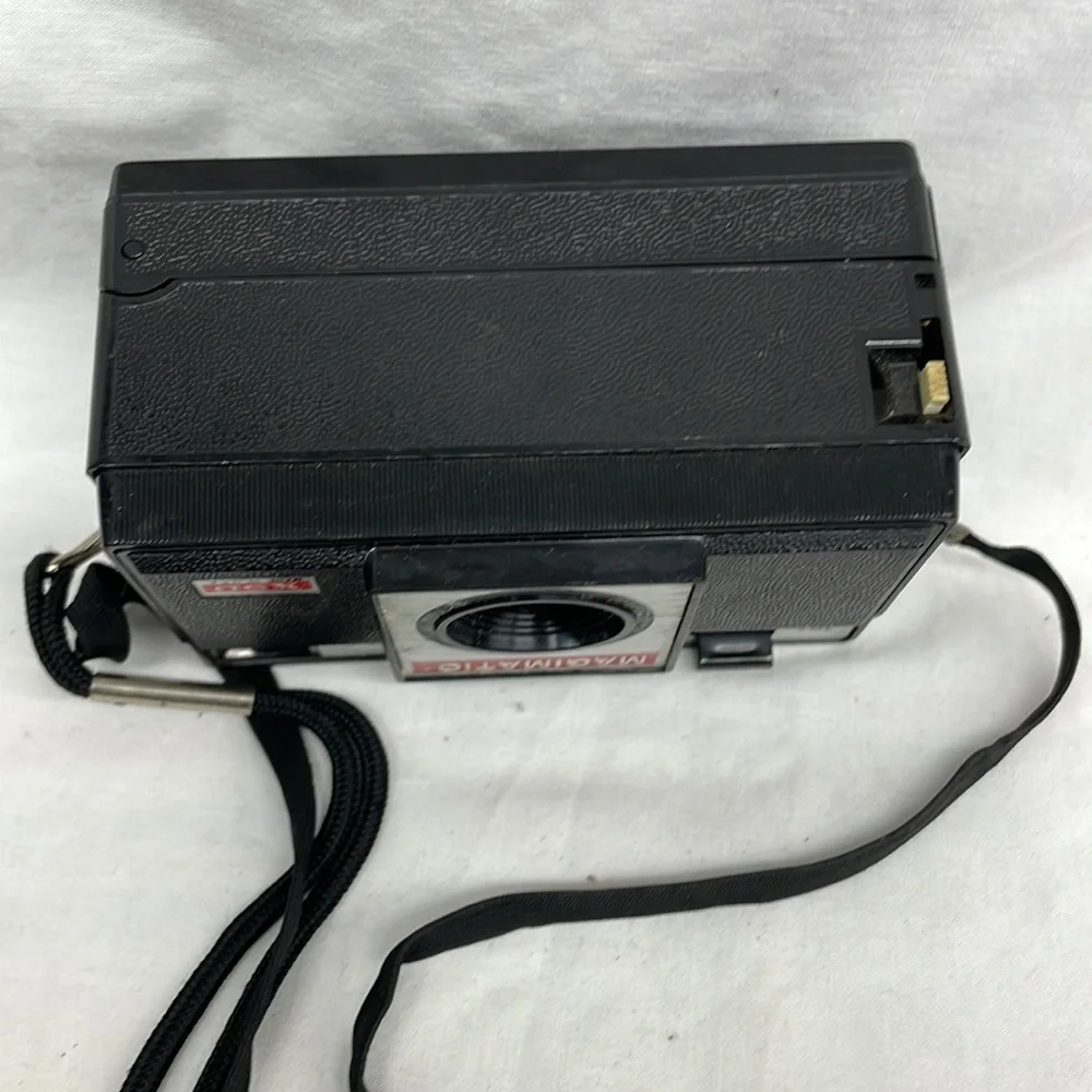 Vintage magicube camera instant load magimatic x50 4x2.5 4/11/24